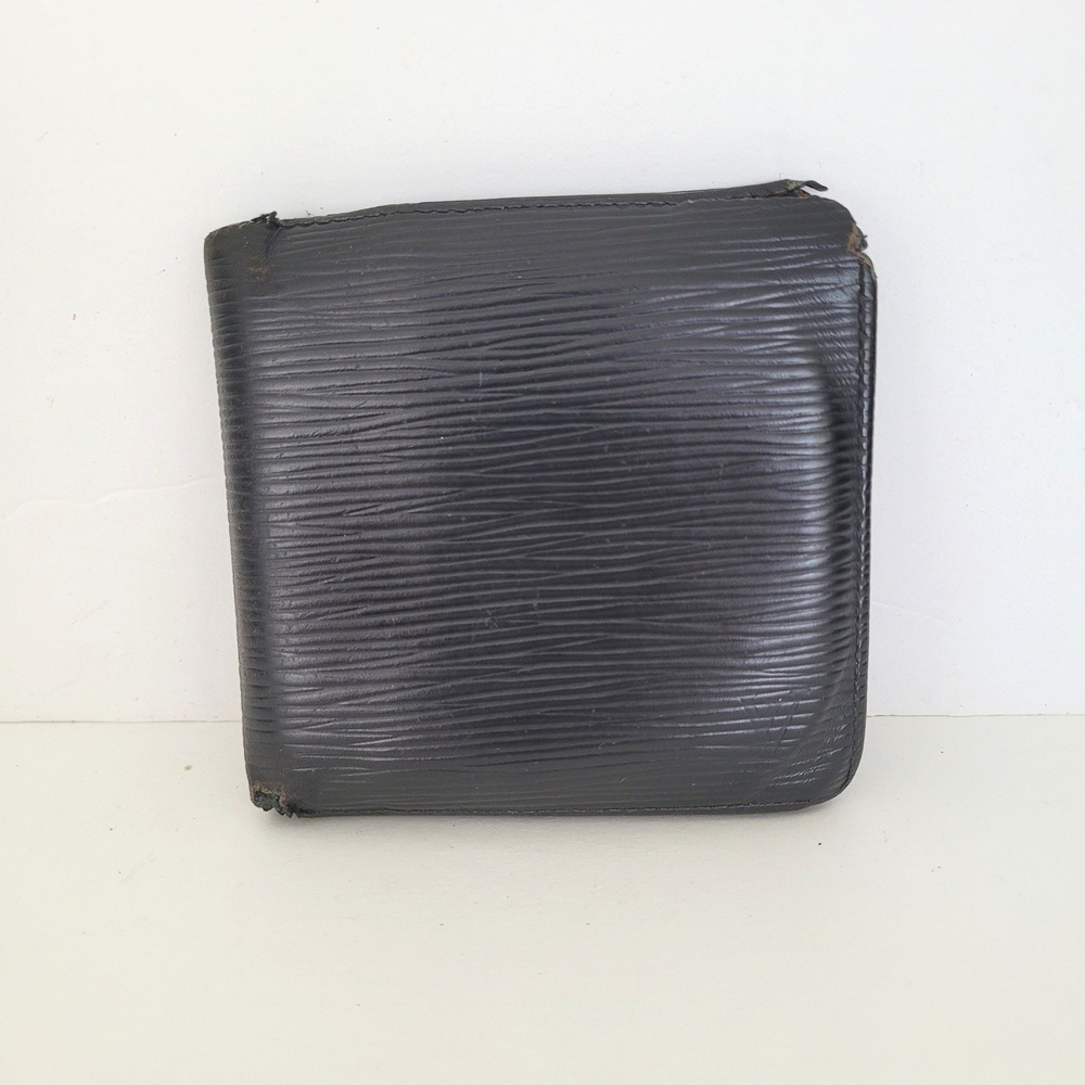 Louis Vuitton Epi Leather Bifold Wallet Noir Black Compact Coin Pocket MI0921